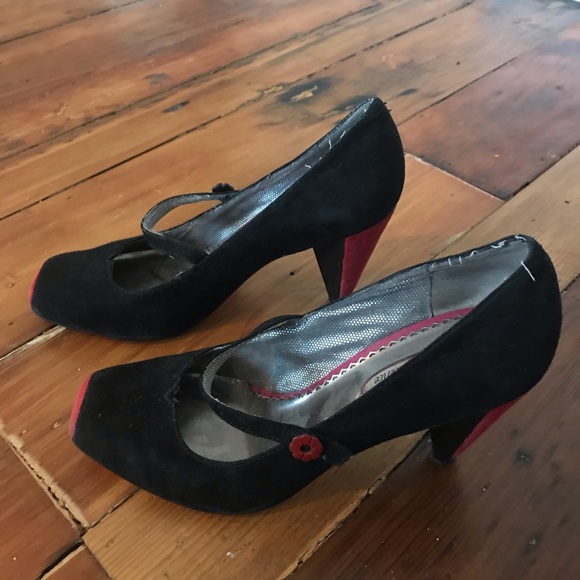 Poetic License 😘First Look Heel💕💕💕💕 - Picture 2 of 6